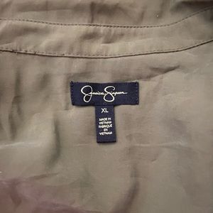 Jessica Simpson xtra large button down long sleeve silky shirt